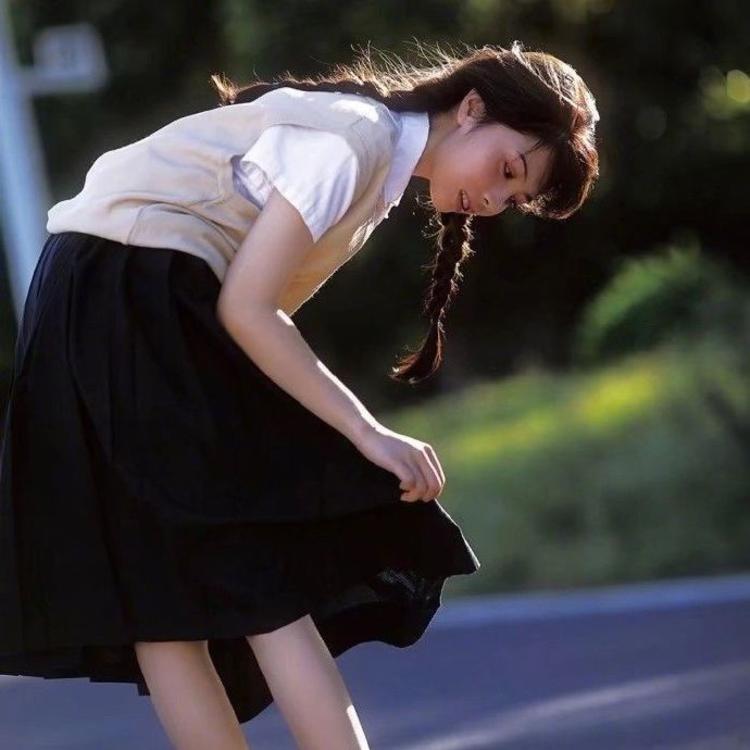 松见真一 - 音乐MV高清在线观看 - 平板观影